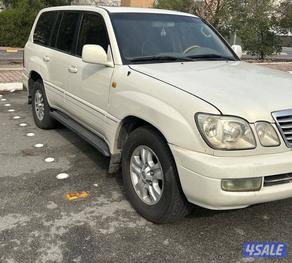 للبيع جيب لكزس الموتر كل شي فيه شغال توايره جديده4