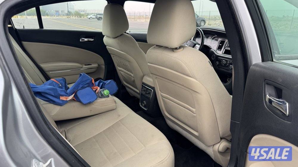 دودج تشارجر بحالة ممتازة7