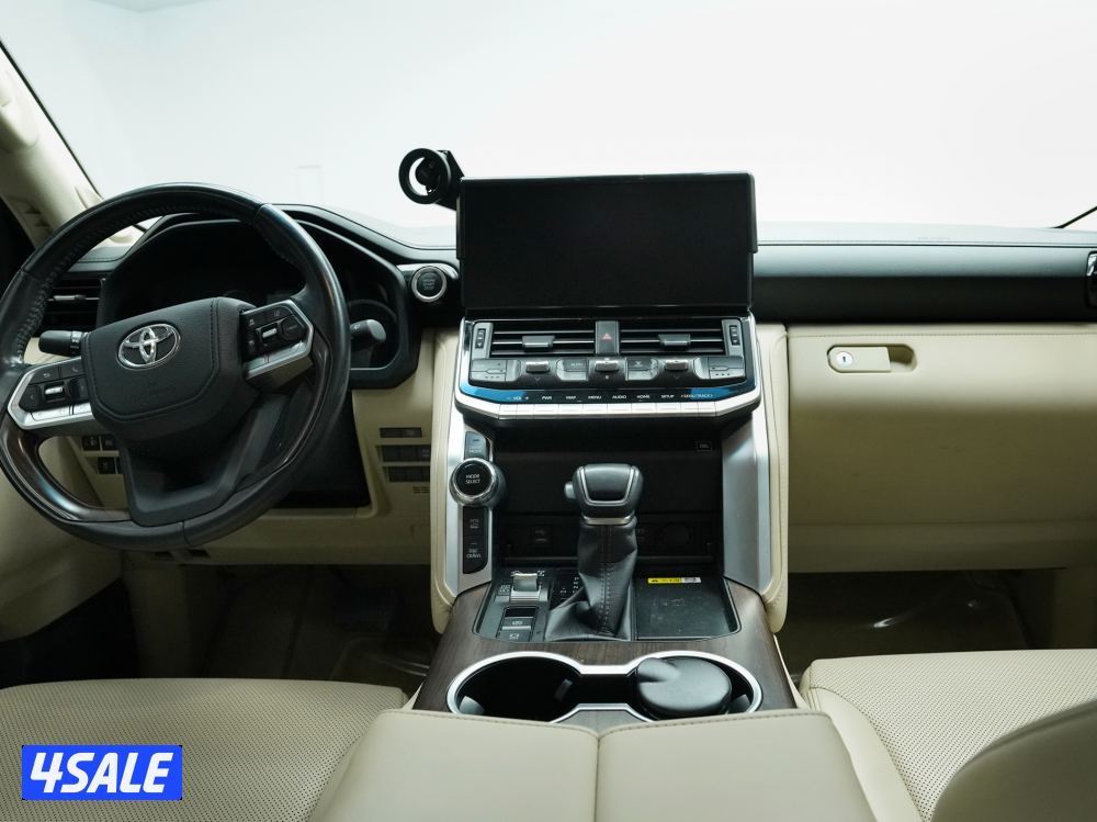 Toyota Land Cruiser2