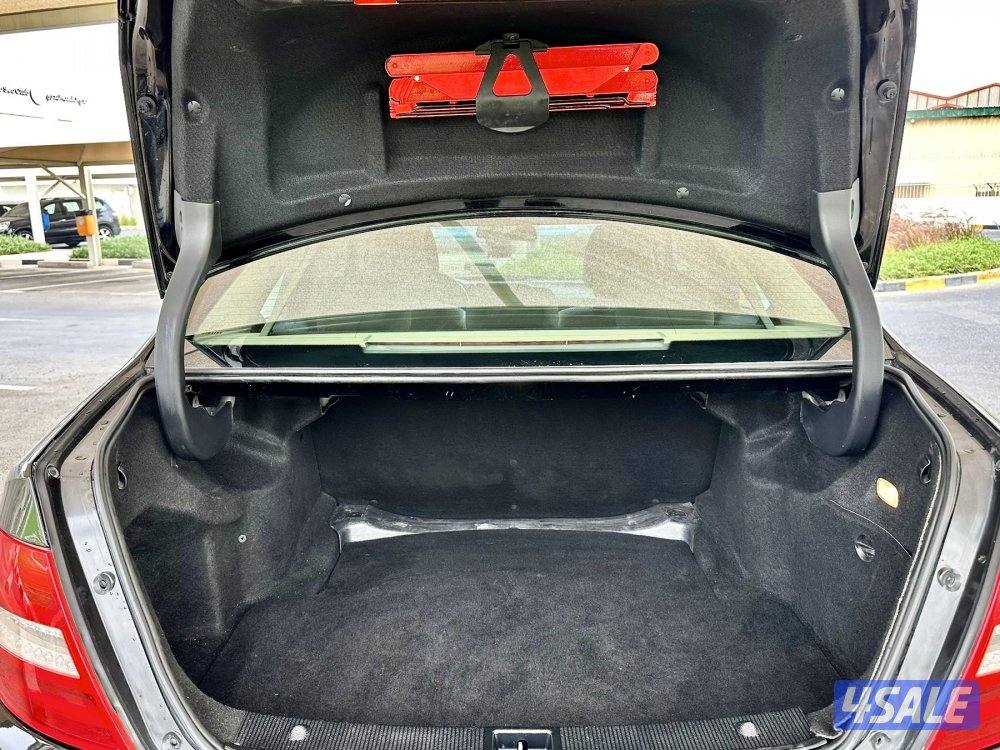 مرسيدس C300 - الموديل:2012 - العداد:19412