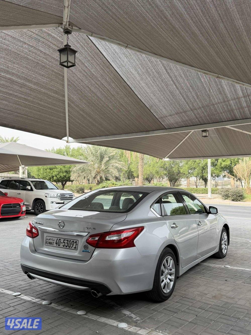 للبيع التيما موديل 2017 بحالة جيدة عداد 640004