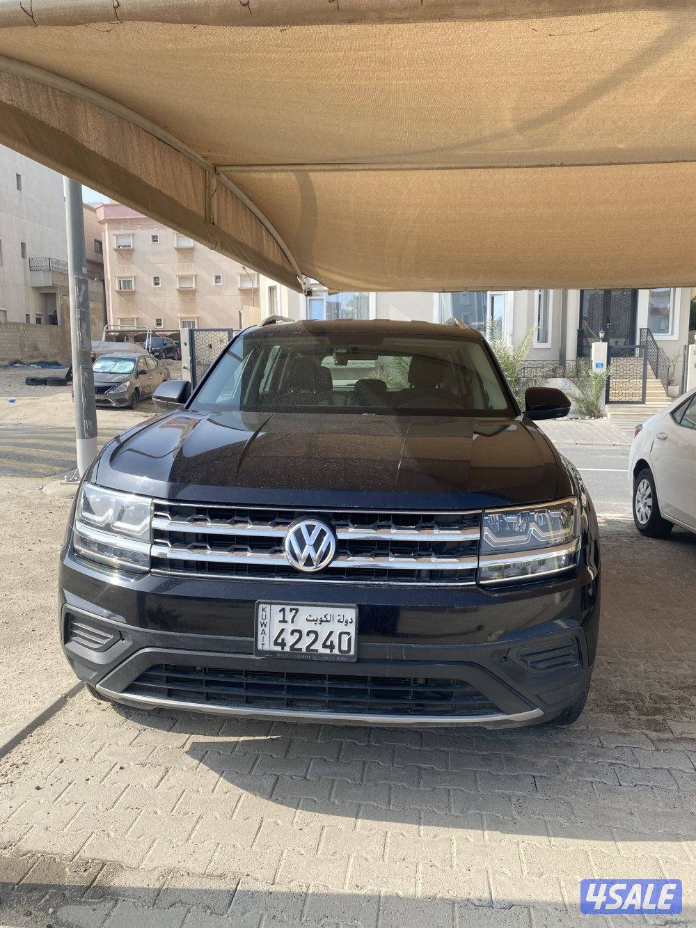 للبيع سيارتين فولكس واجن2019 ماشيه 89 الفو مرسيدس 2013ماشيه226الف4