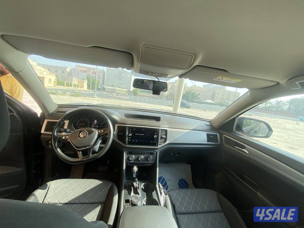 للبيع سيارتين فولكس واجن2019 ماشيه 89 الفو مرسيدس 2013ماشيه226الف5