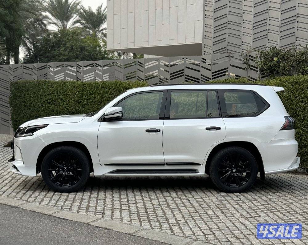 لكزس بلاك ايدشن1