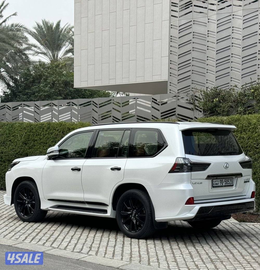 لكزس بلاك ايدشن4