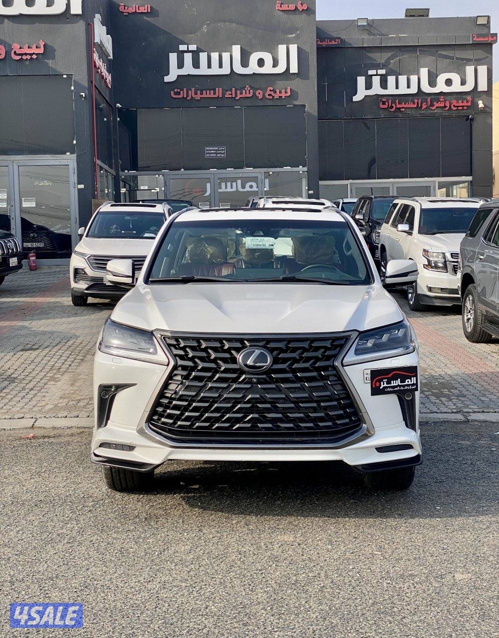 لكزس LX بلاك اديشن خليجي موديل 2019 عداد 3070