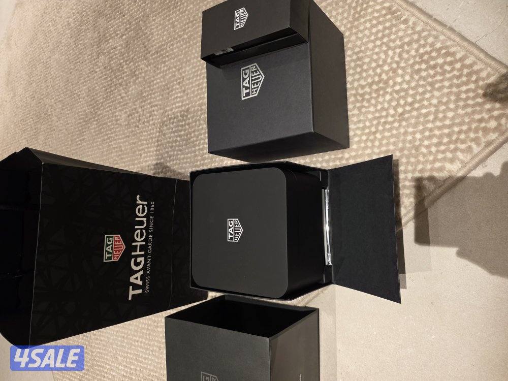 للبيع ساعة ذكية ماركة تاج هيور موديل E44