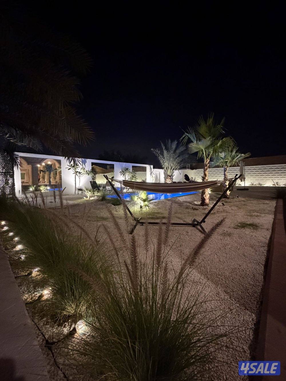 متوفر للايجار هالويك اند أستراحة فخمة  في كبد مكانها قريب من الخدمات4