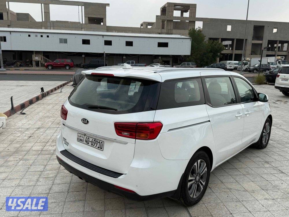 للبيع كيا كرنفال ٢٠١٩ صبغ الوكاله2