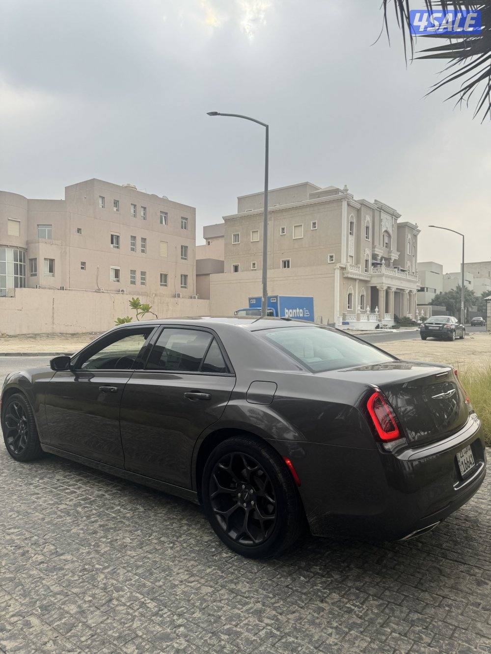 كرايزلر C300 (S) عداد 75 الف سيرفس منتظم3