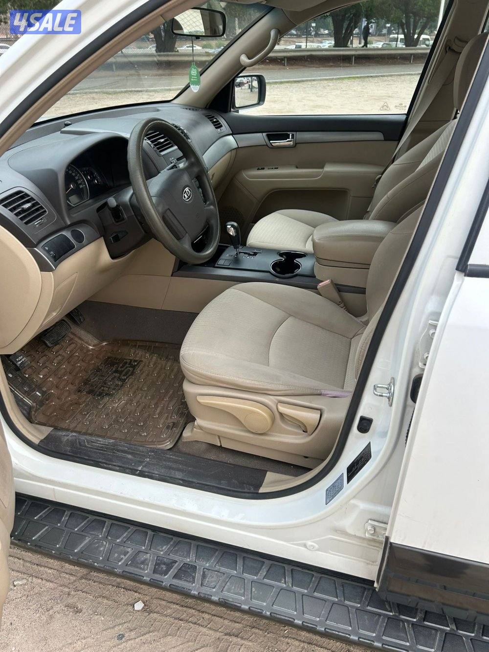 كيا موهافي 2012 بحالة نظيفة و ممتازة9