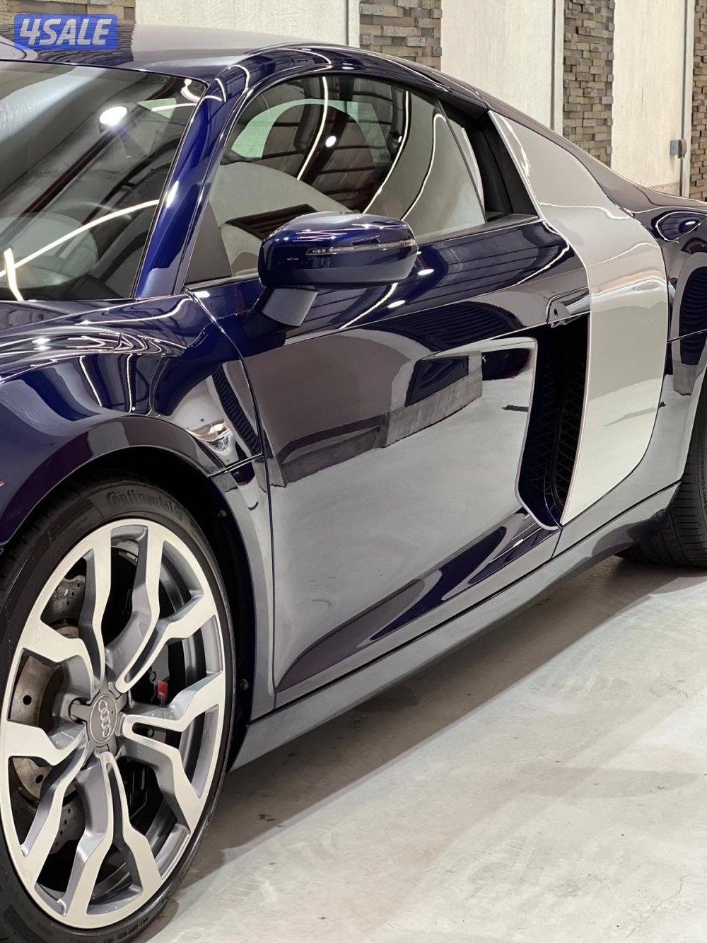 أودي V8 R8  2015 سيارة مخزّنة ماشية ألفين كم فقط لهواة السيارات النادرة9