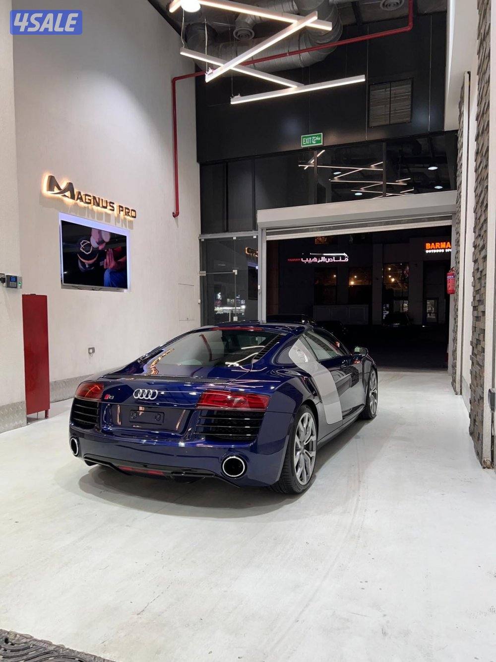 أودي V8 R8  2015 سيارة مخزّنة ماشية ألفين كم فقط لهواة السيارات النادرة11