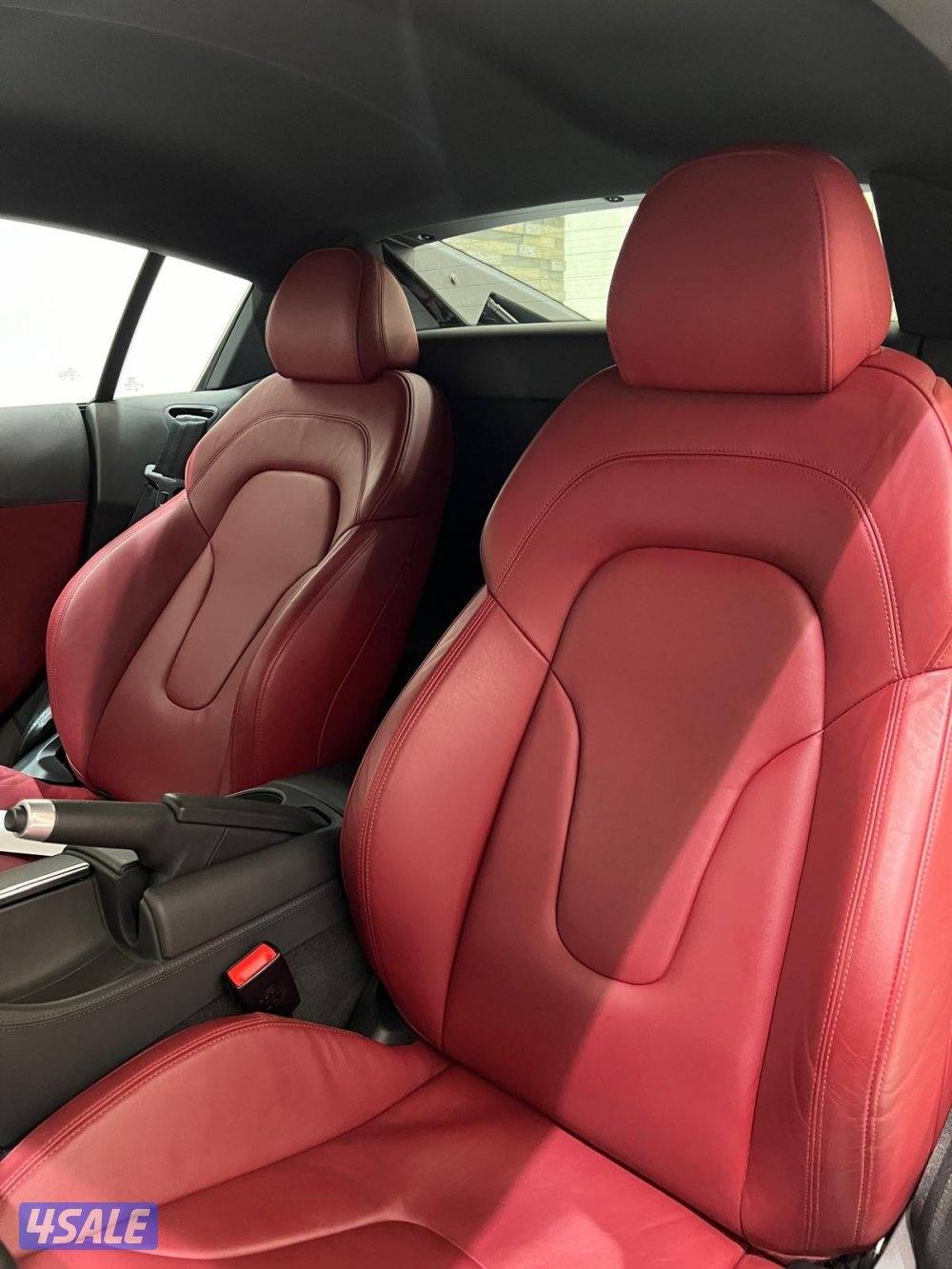 أودي V8 R8  2015 سيارة مخزّنة ماشية ألفين كم فقط لهواة السيارات النادرة14