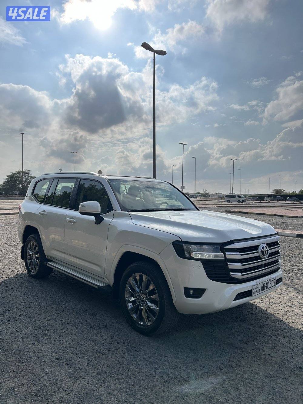 للبيع لاندكروزر 2022 GX.R تون تيربو1