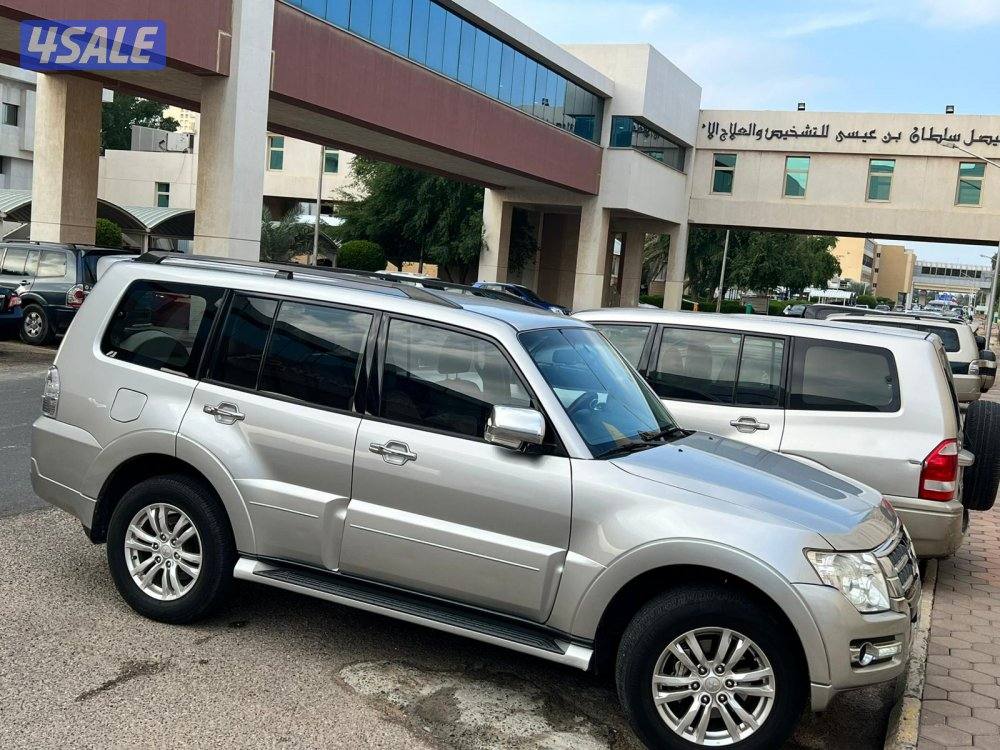 ميتسوبيشي باجيرو ماكينة كبيره ٣٨٠٠ موديل 20200