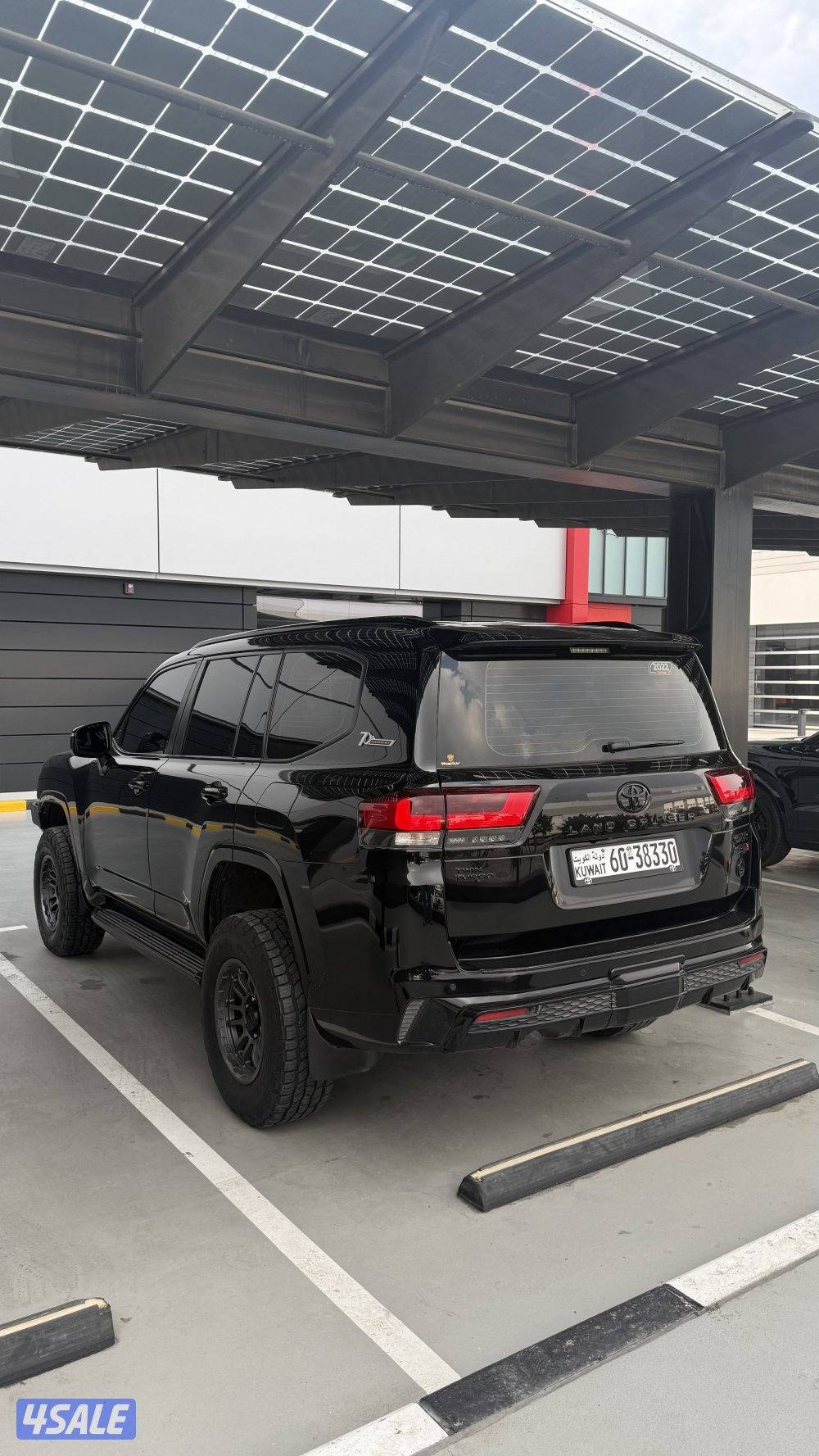 Land Cruiser 2022 gxr euro S twin turbo1