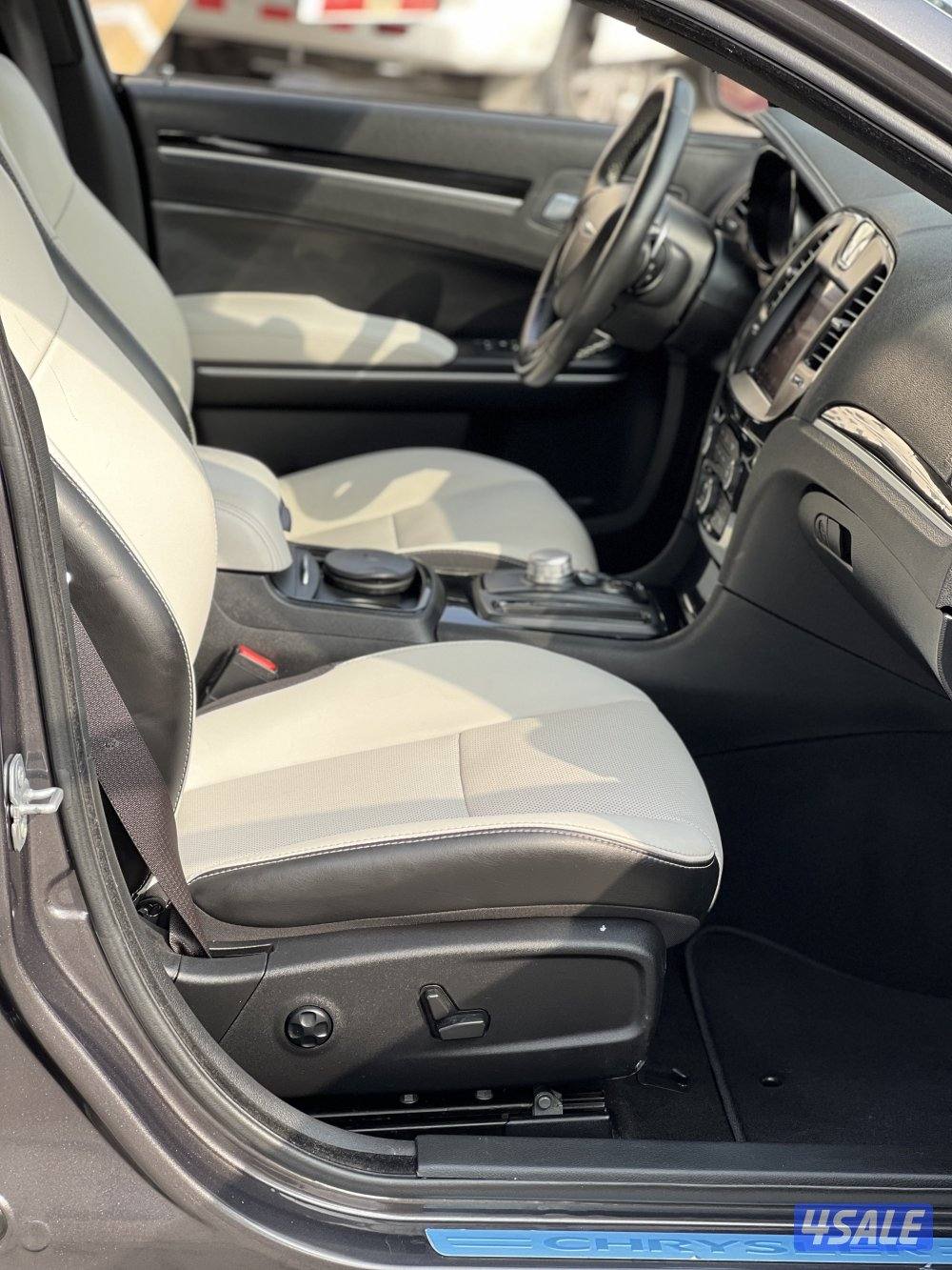 للبيع كرايزلر بحالة ممتازة9