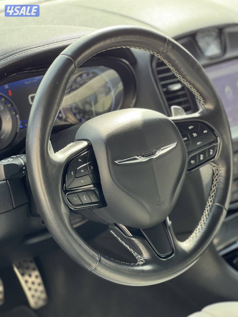 للبيع كرايزلر بحالة ممتازة12