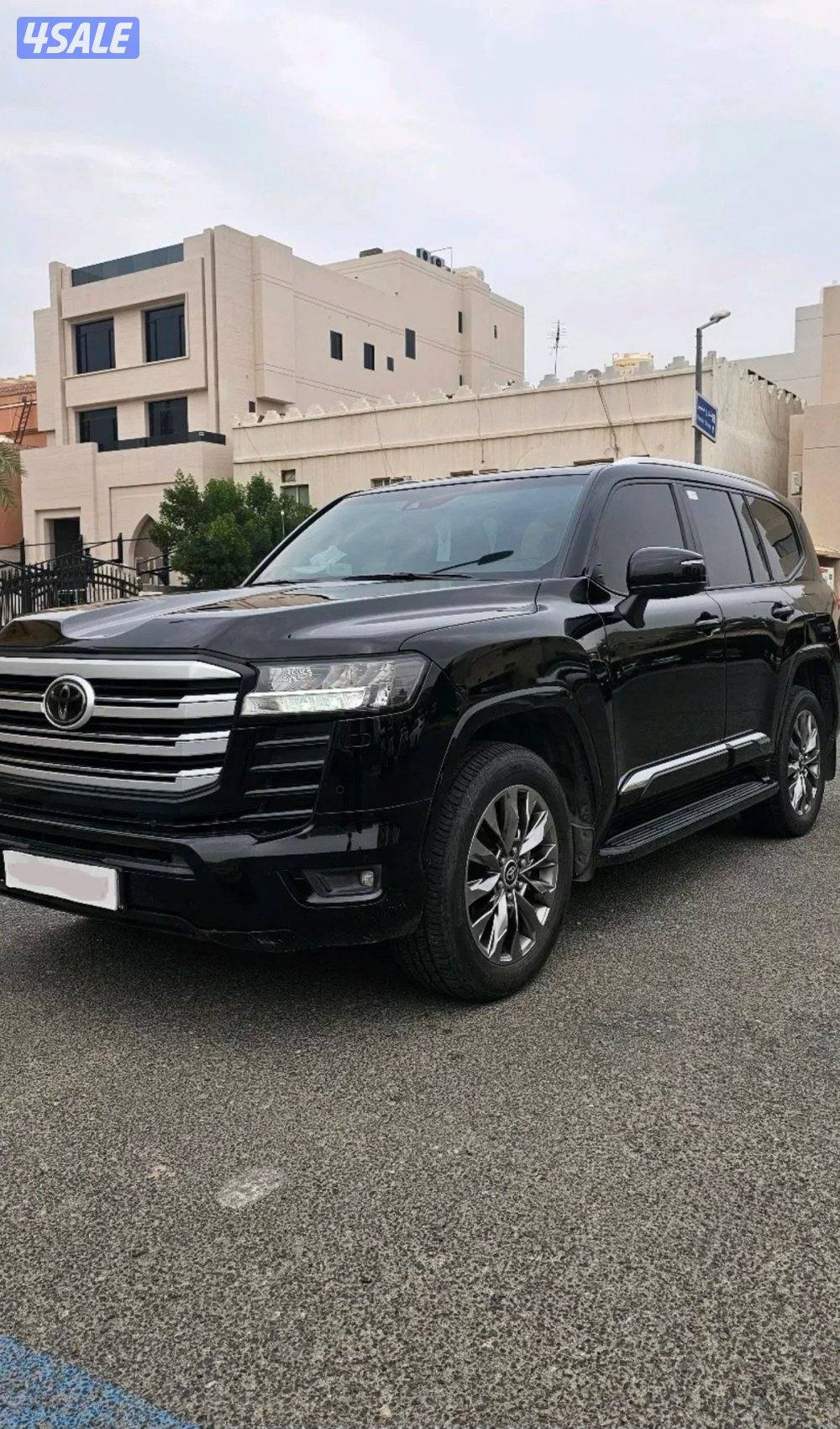 لاندكروزر 2023 مالك الاول1