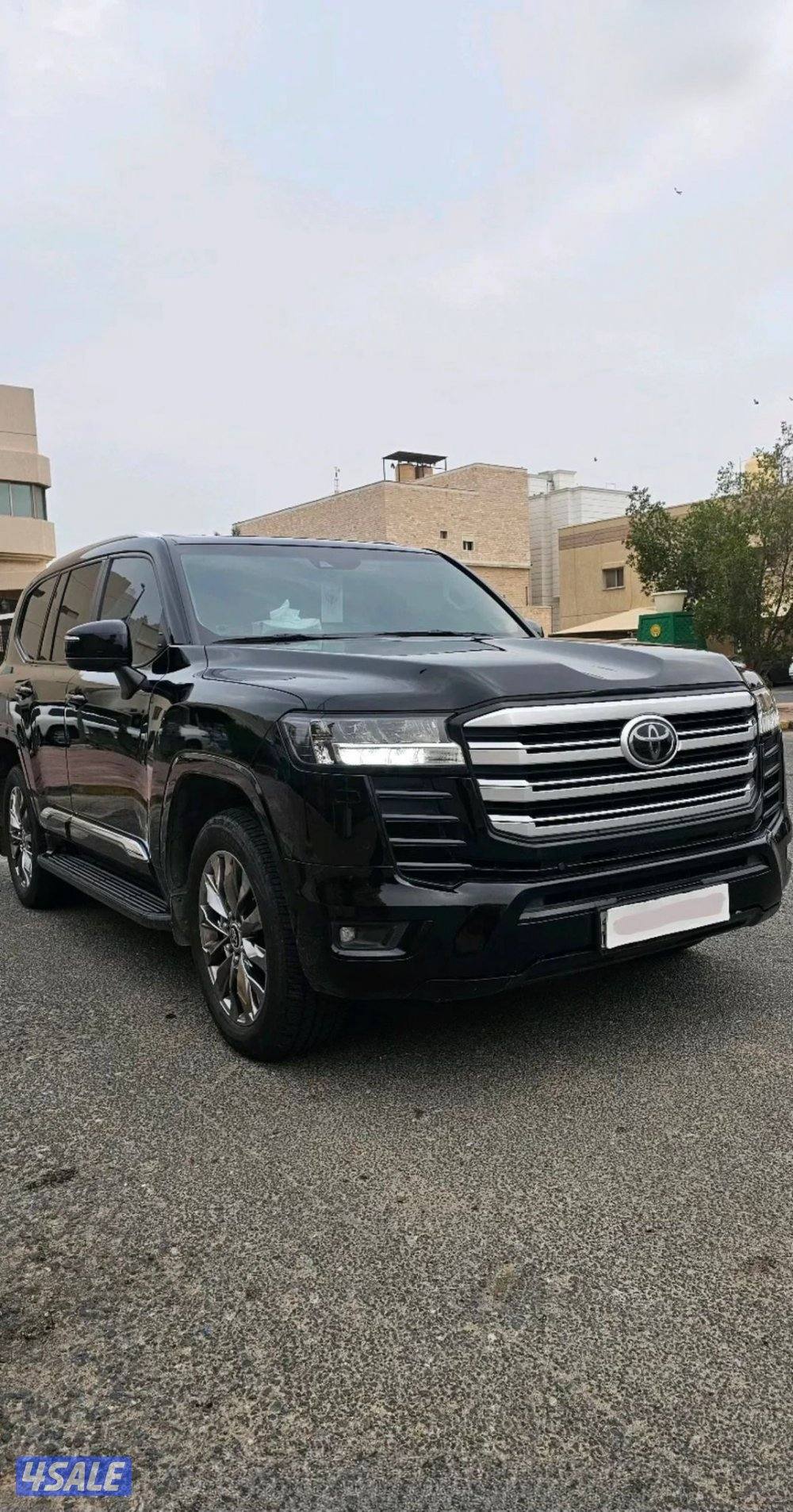 لاندكروزر 2023 مالك الاول3