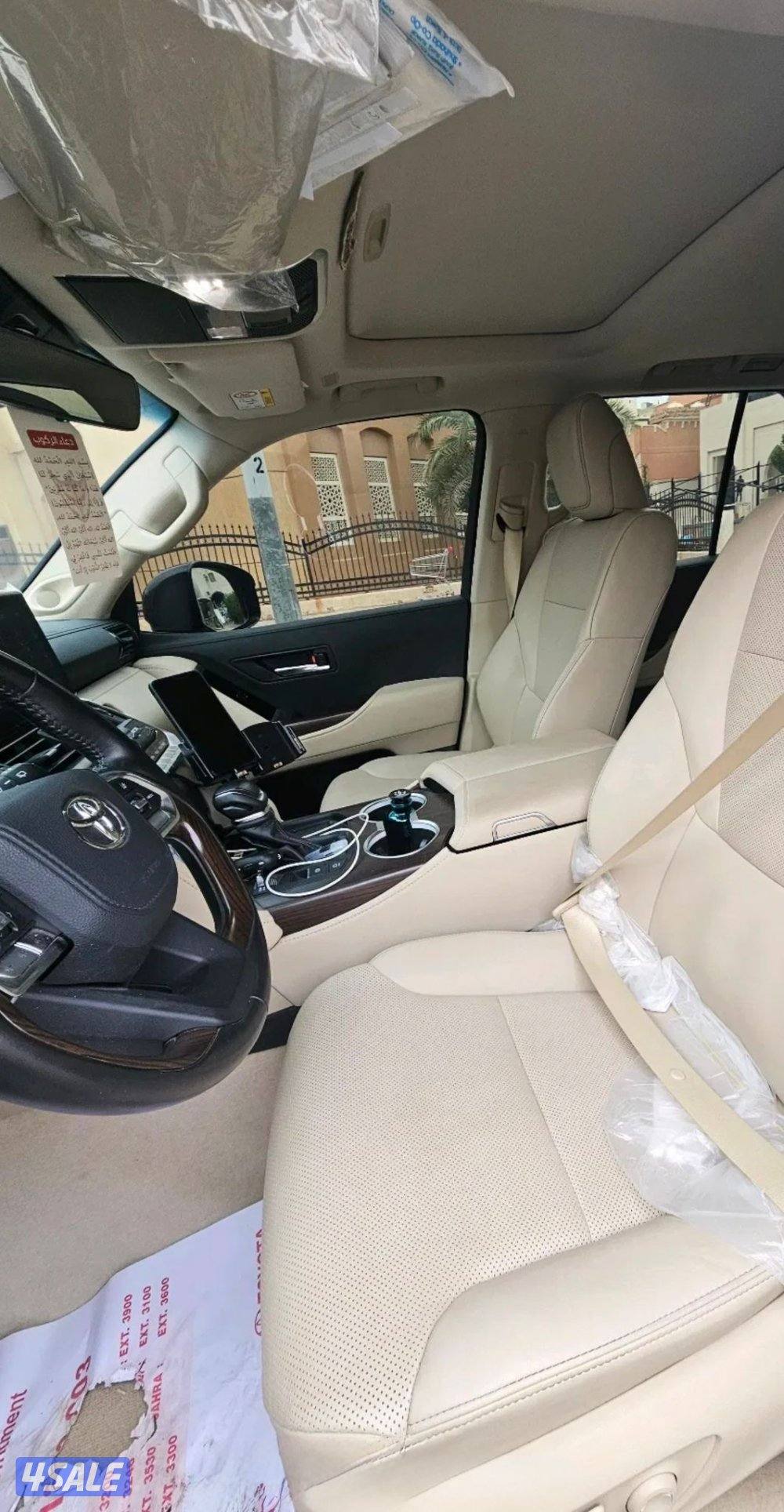 لاندكروزر 2023 مالك الاول4