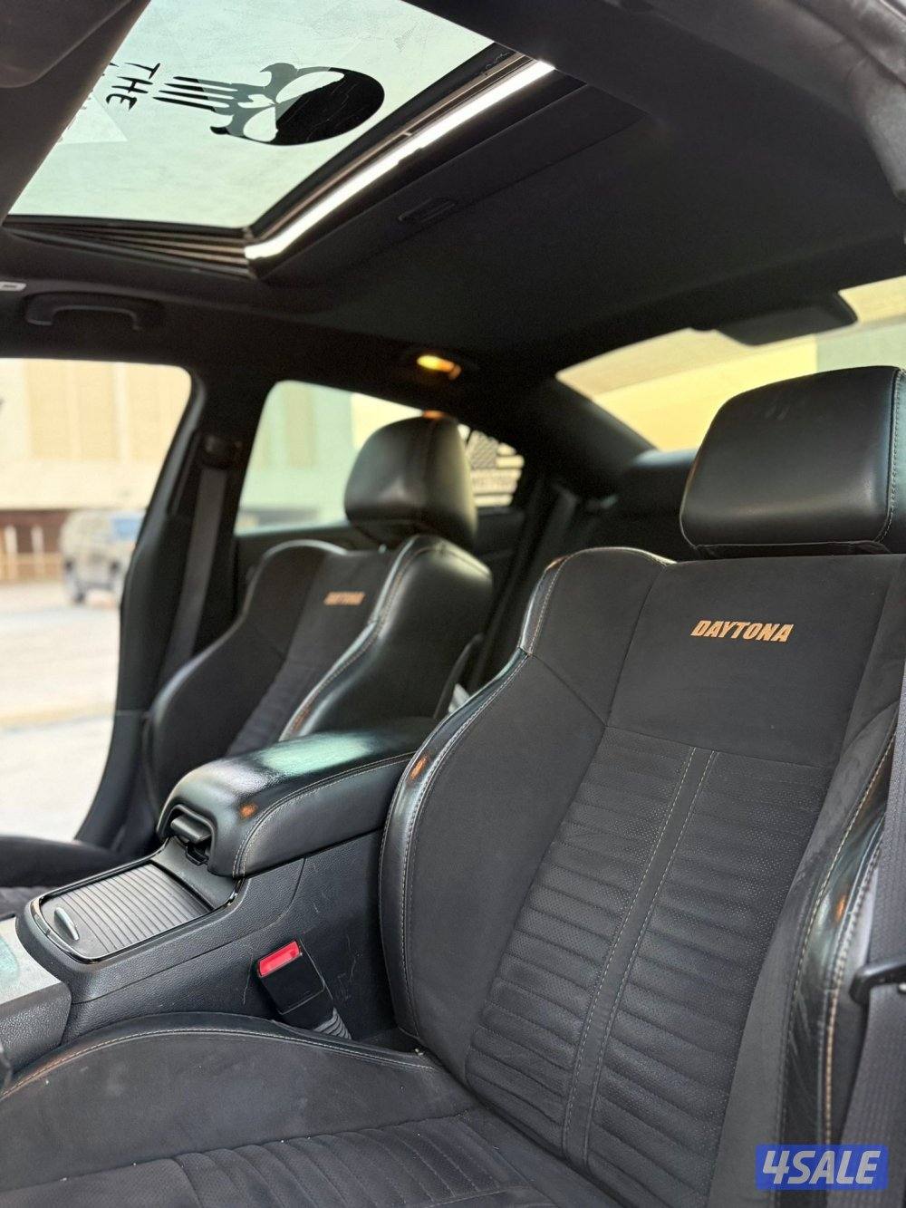 للبيع دودج تشارجر 2017 ديتونا اصلي RT4