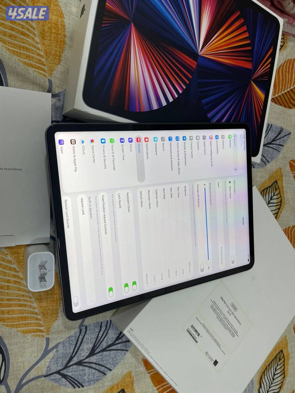ايباد ابل برو 12.9 انش 256 قيقا ام ون نظيف جدا ولازلغ مع الاغراض كامله1