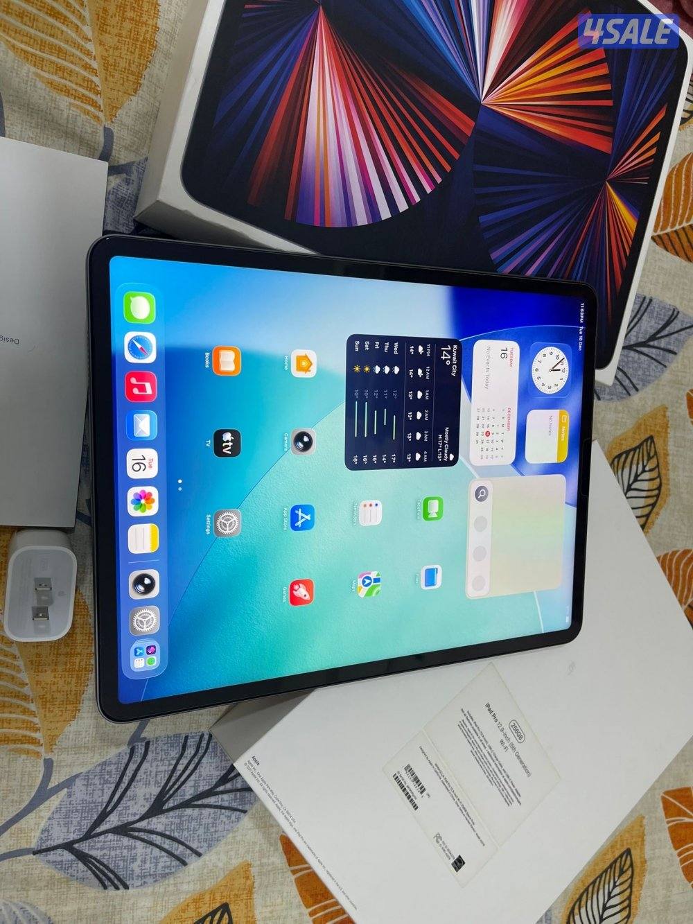 ايباد ابل برو 12.9 انش 256 قيقا ام ون نظيف جدا ولازلغ مع الاغراض كامله4