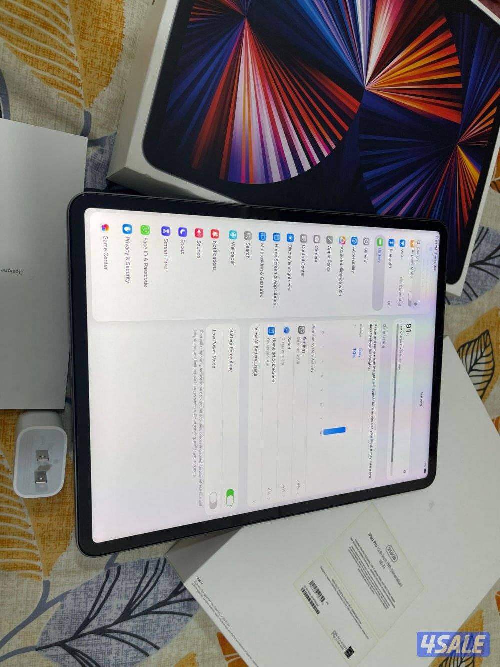 ايباد ابل برو 12.9 انش 256 قيقا ام ون نظيف جدا ولازلغ مع الاغراض كامله3
