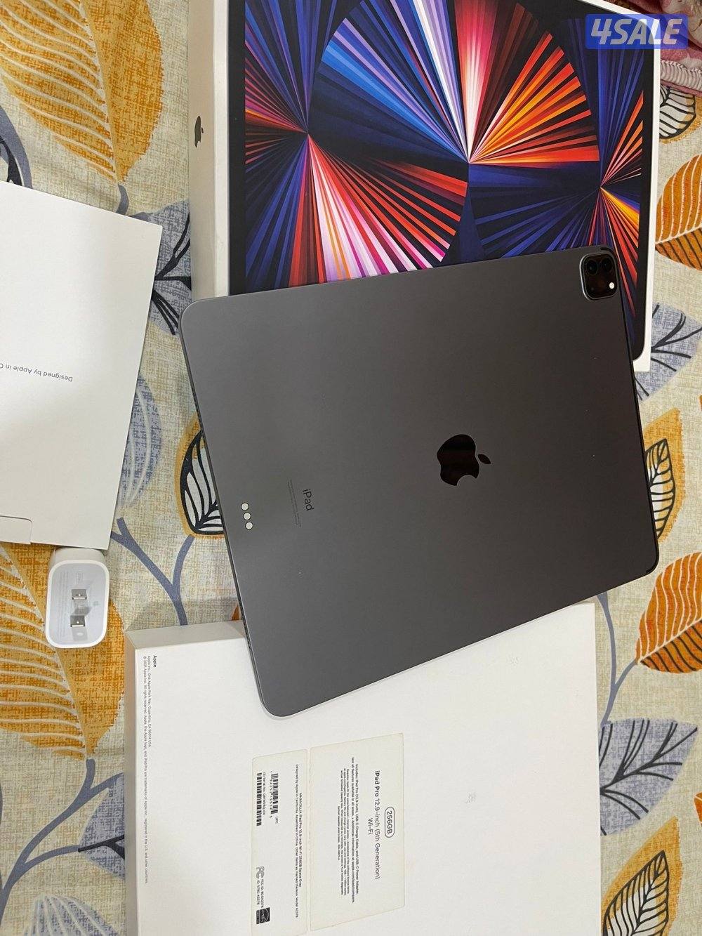 ايباد ابل برو 12.9 انش 256 قيقا ام ون نظيف جدا ولازلغ مع الاغراض كامله5