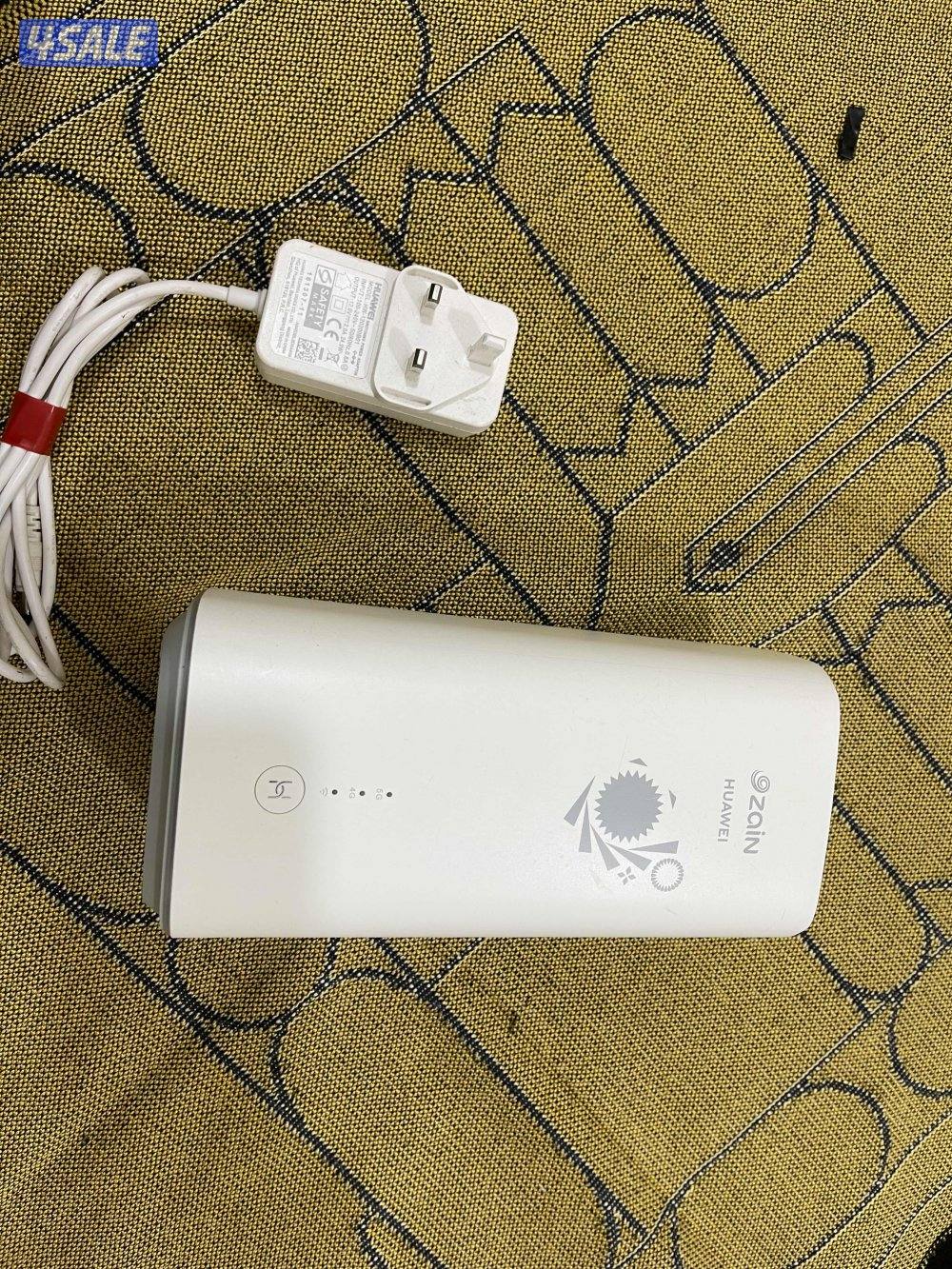 راوتر هواوي ثابت برو 3 نظيف وشغال تمام فايف جي 5g مع الشحن الاصلي0