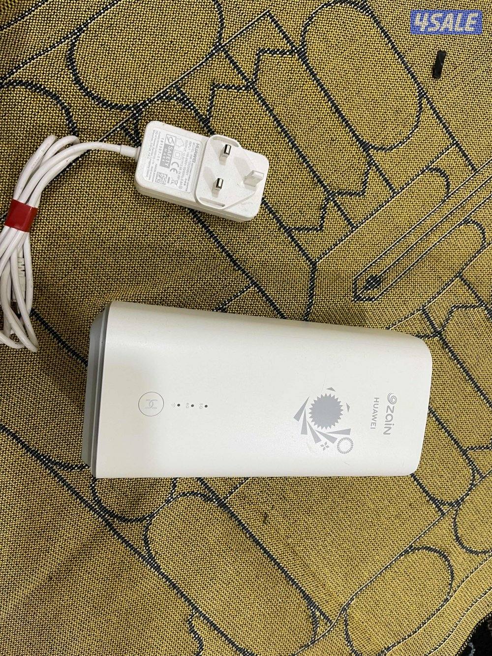 راوتر هواوي ثابت برو 3 نظيف وشغال تمام فايف جي 5g مع الشحن الاصلي6