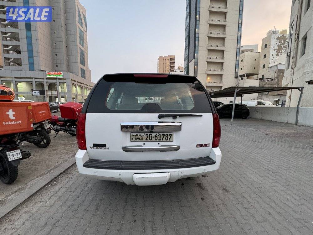 GMC يوكن4