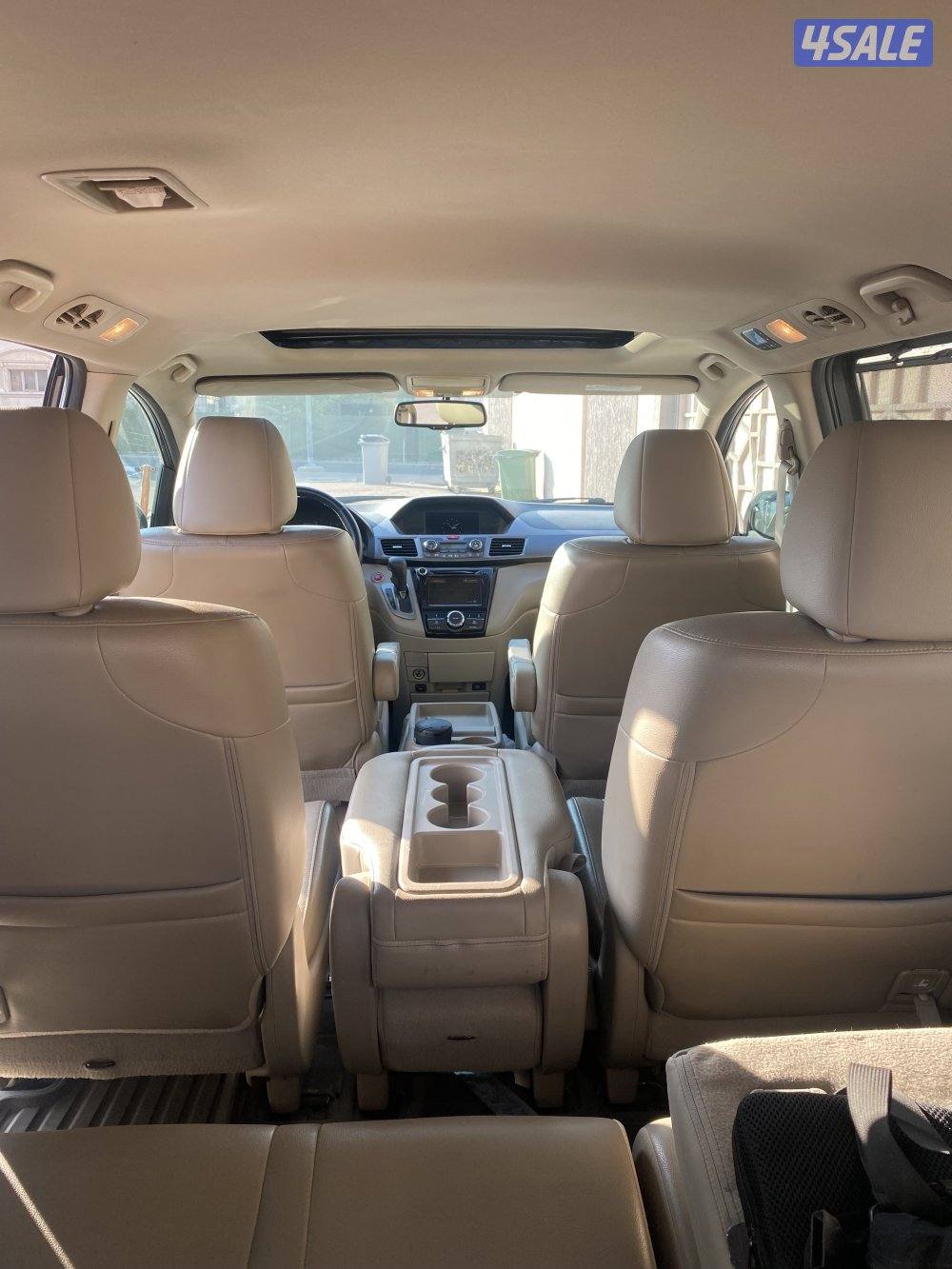 للبيع هوندا اوديسي 2014 الدرجة الأولي شرط الفحص  البدي باب يمن مصبوغ3