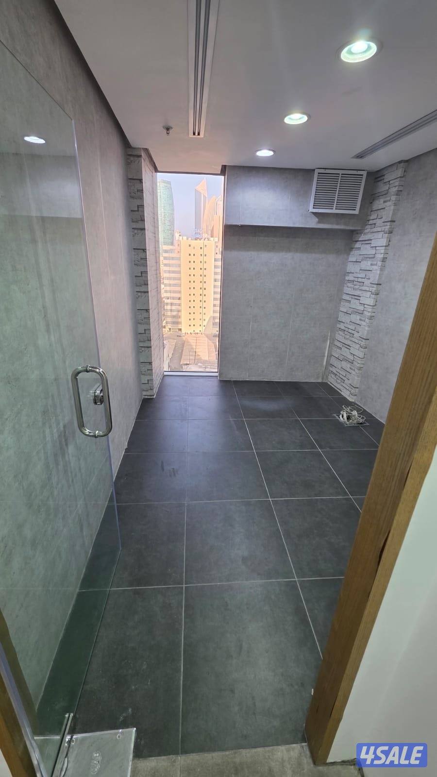 دور مميز للإيجار بالمرقاب - Office Floor for rent Murqab13