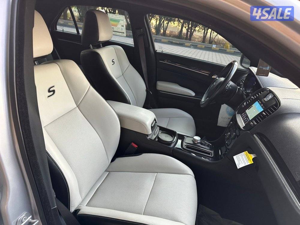 كرايزلر C300 S 2021 ماشي 42 الف فقط3