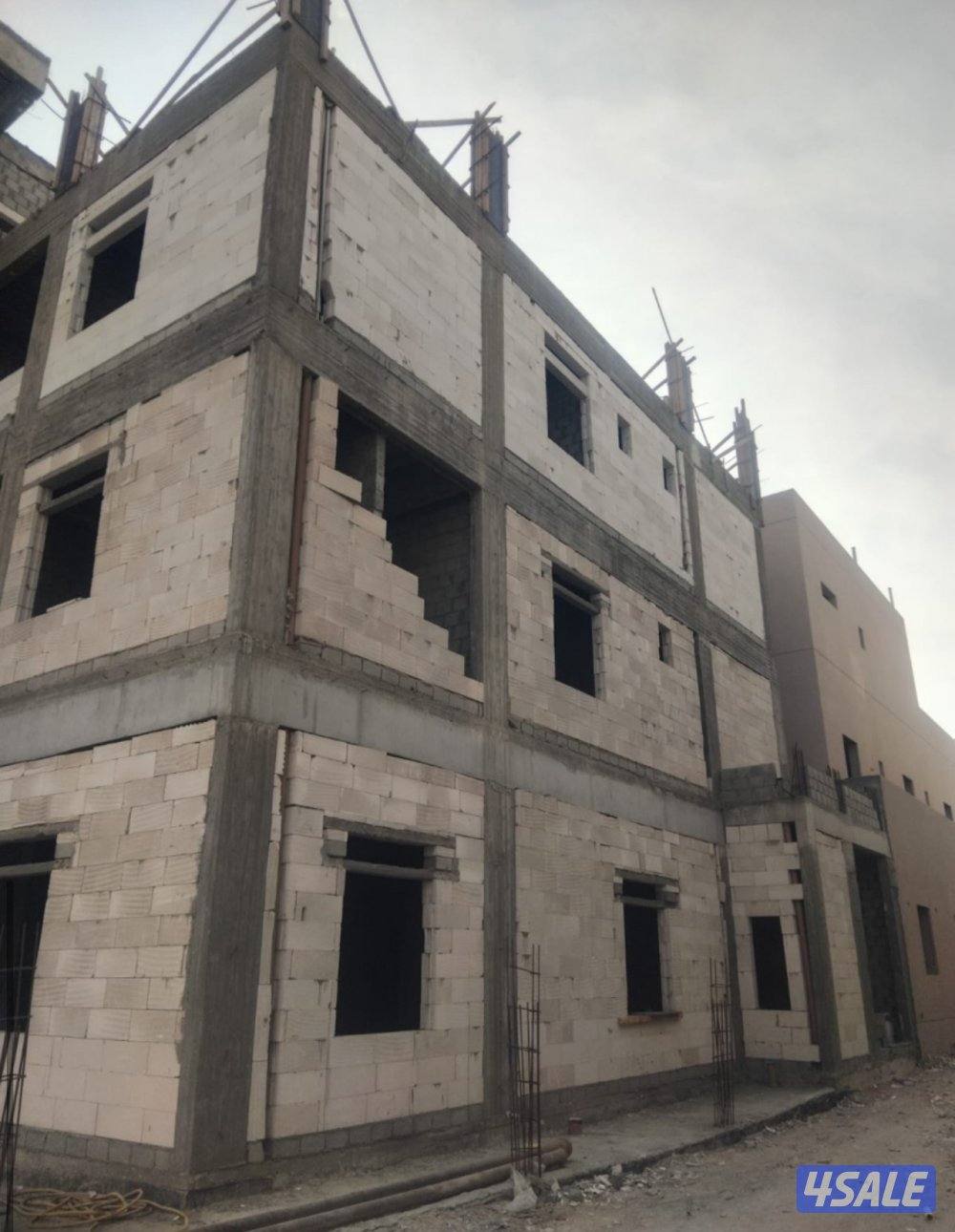 للبدل مع طلب فسيمه بالمطلاع اسود فيه نواقص0