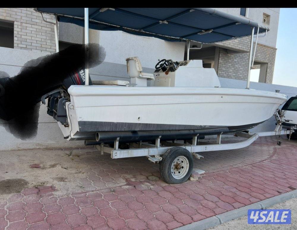 للبيع طراد الشعالي شاركshark قدم 26 بدون مكاين  تم صيانتة من ا الي ي2