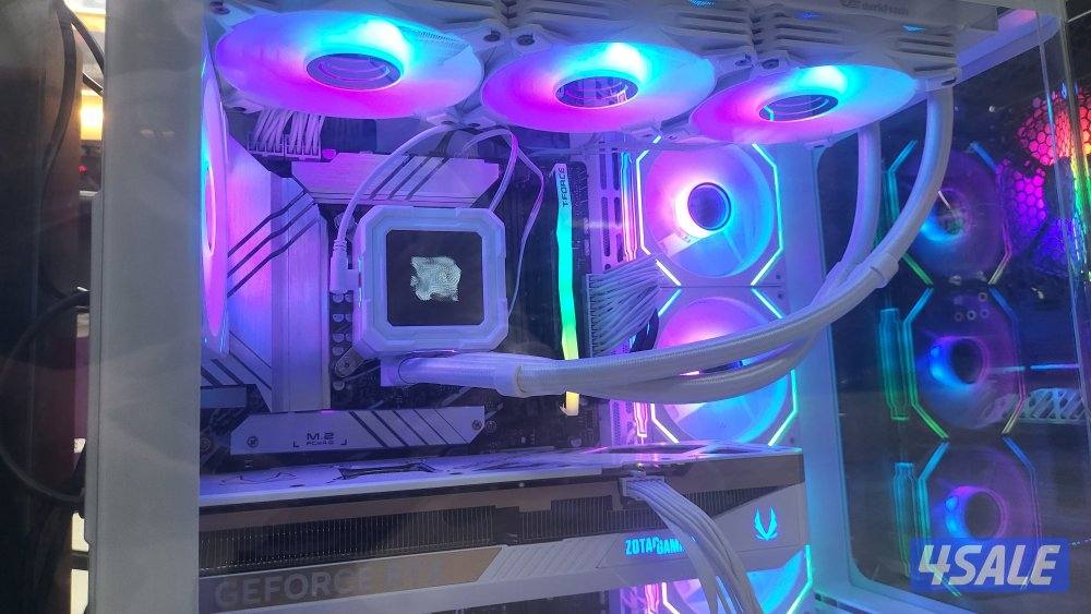 core i9 14900k 32 gb ddr5 5070ti 16gb 1tb nvme white and look like new0