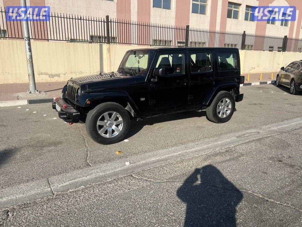 للبيع جيب رانكلر موديل ٢٠١١0