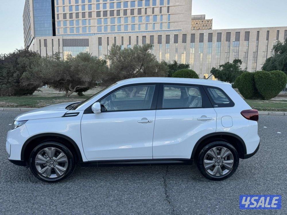 سوزوكي فيتارا 2023 بحاله الوكاله4