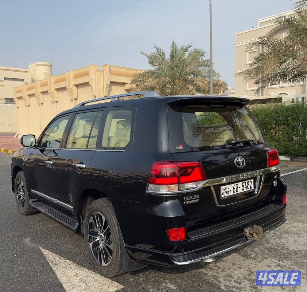 لاند كروز تورينق 2021 جلد بحاله الوكاله عداد 93 الف5