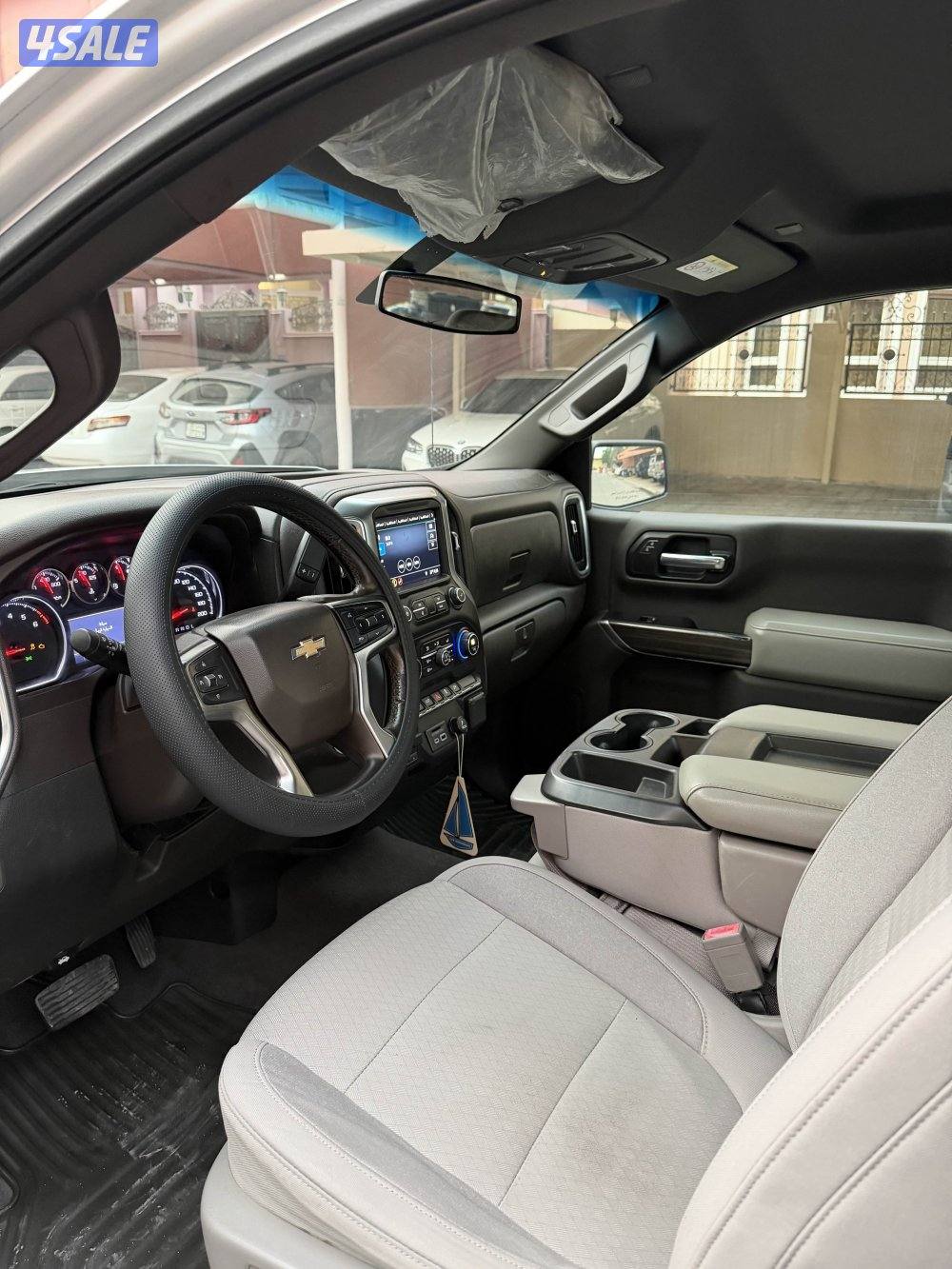 شيفرولية سلفرادو 1500 LT ماشي ١٥٨ فقط5