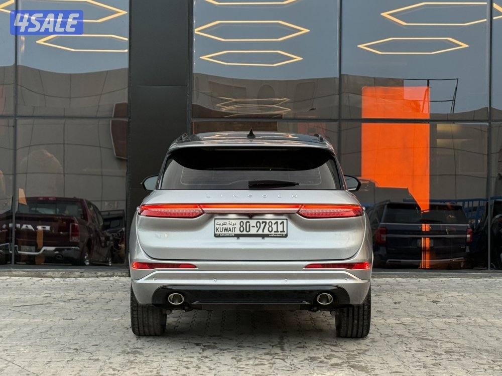 LINCOLN CORSAIR _2023 عداد 5 الاف فقط3
