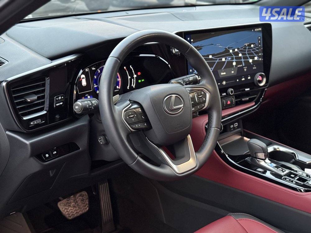 LEXUS NX300 _2025 عداد 6 الاف فقط6
