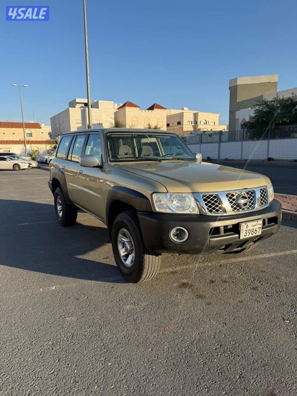 سفاري 2009 ماشي 390الف قابل للزياده مصبوغ تجميلي بدون حوادث محول عادي2