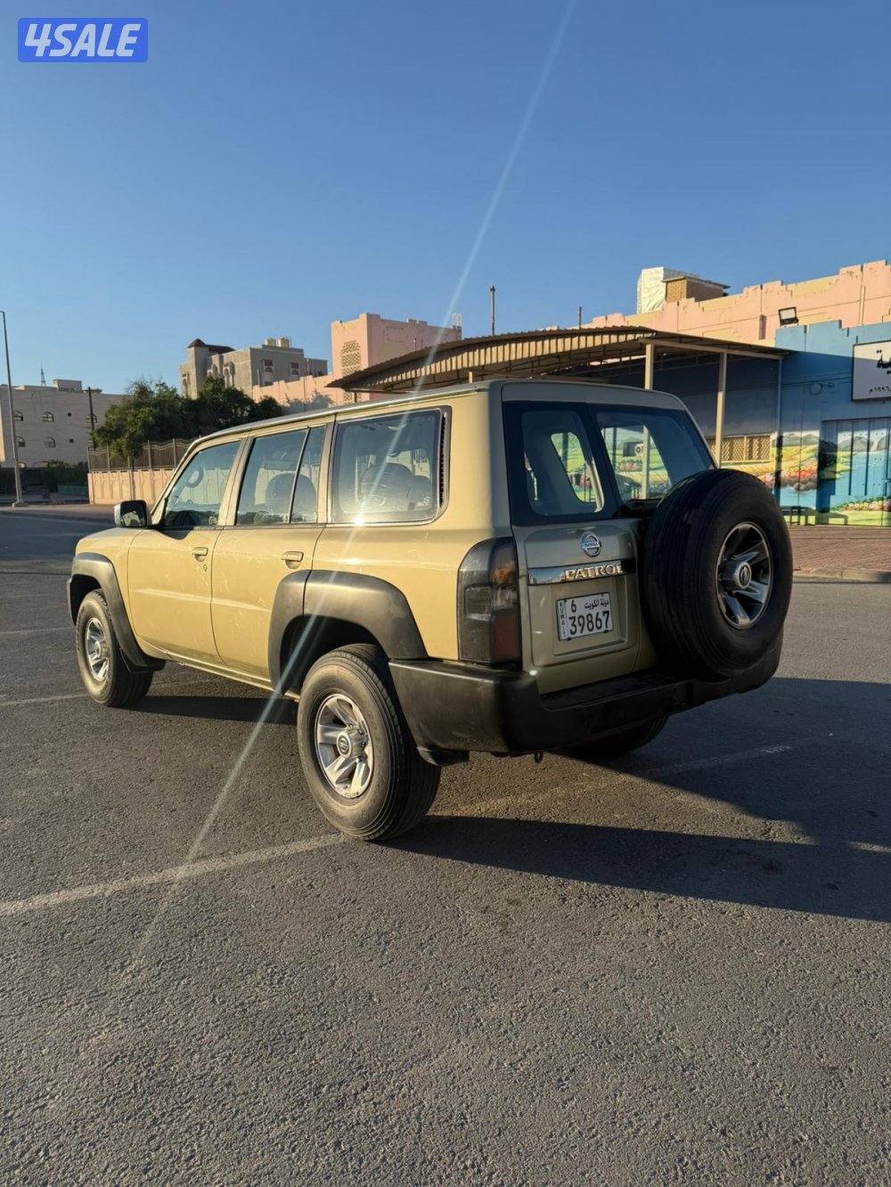 سفاري 2009 ماشي 390الف قابل للزياده مصبوغ تجميلي بدون حوادث محول عادي3