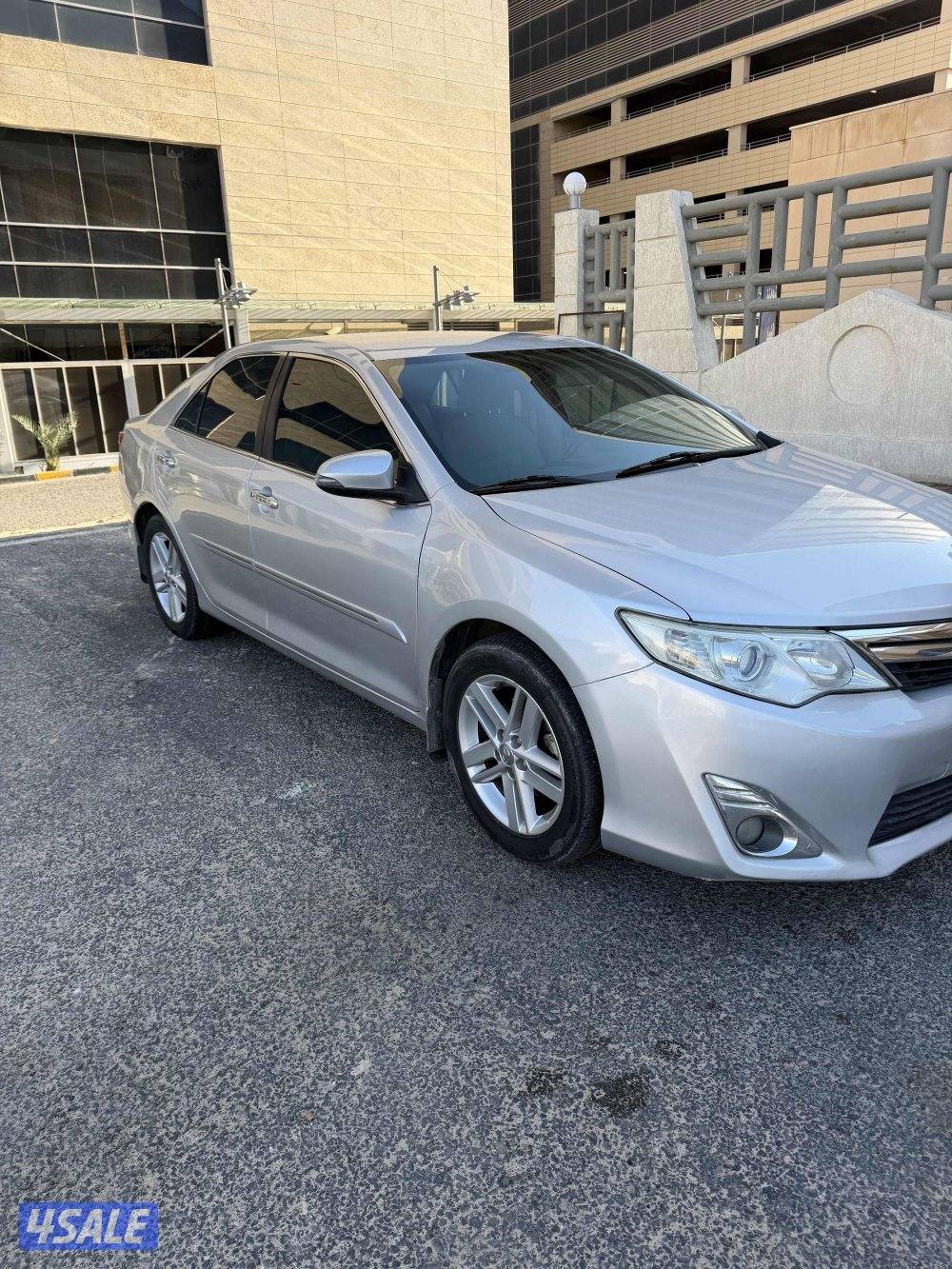 كامري GLX 2015 ماشي ١٢٩1