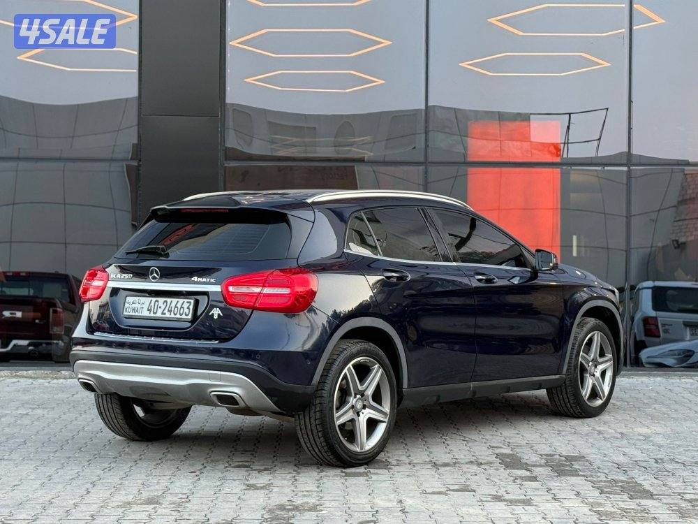 MERCEDES GLA250 4MATIC _2017 صبغ الوكالة4